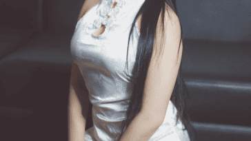 monique 1 4000x.progressive