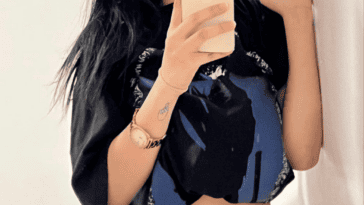 photo 6199544159883347092 y