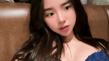 Noshkaneokyla A.K.A Nicole Labarette 15