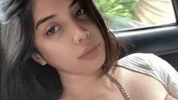 mona38 vipinay